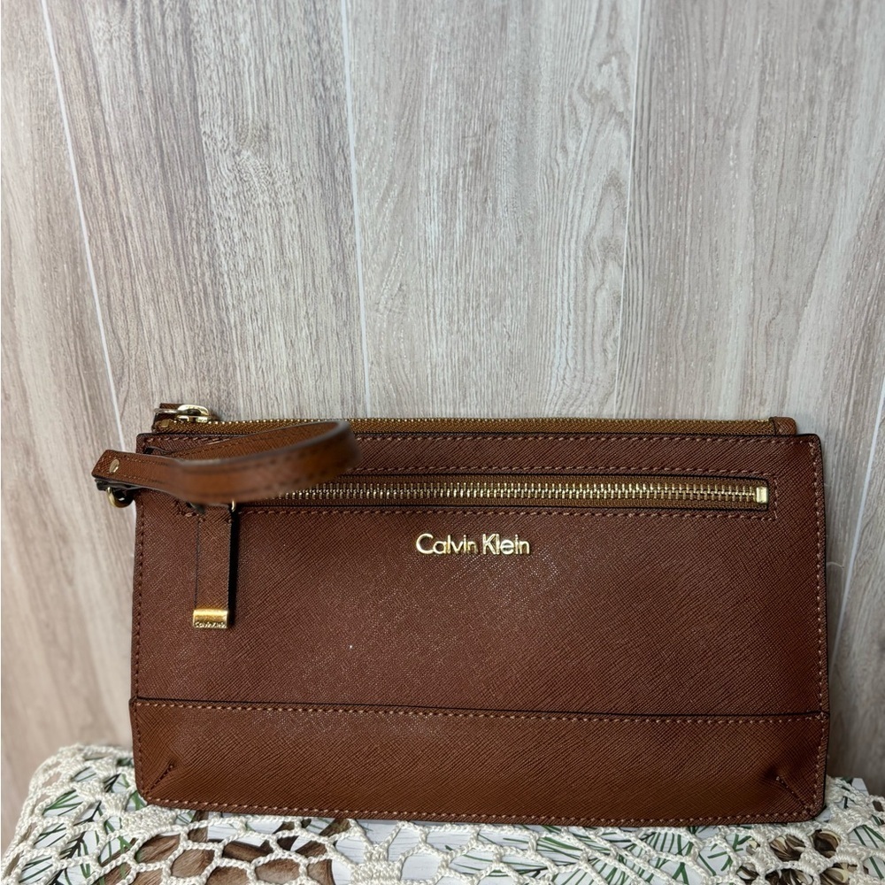 Calvin Klein Brown Wristlet Clutch Card Holder